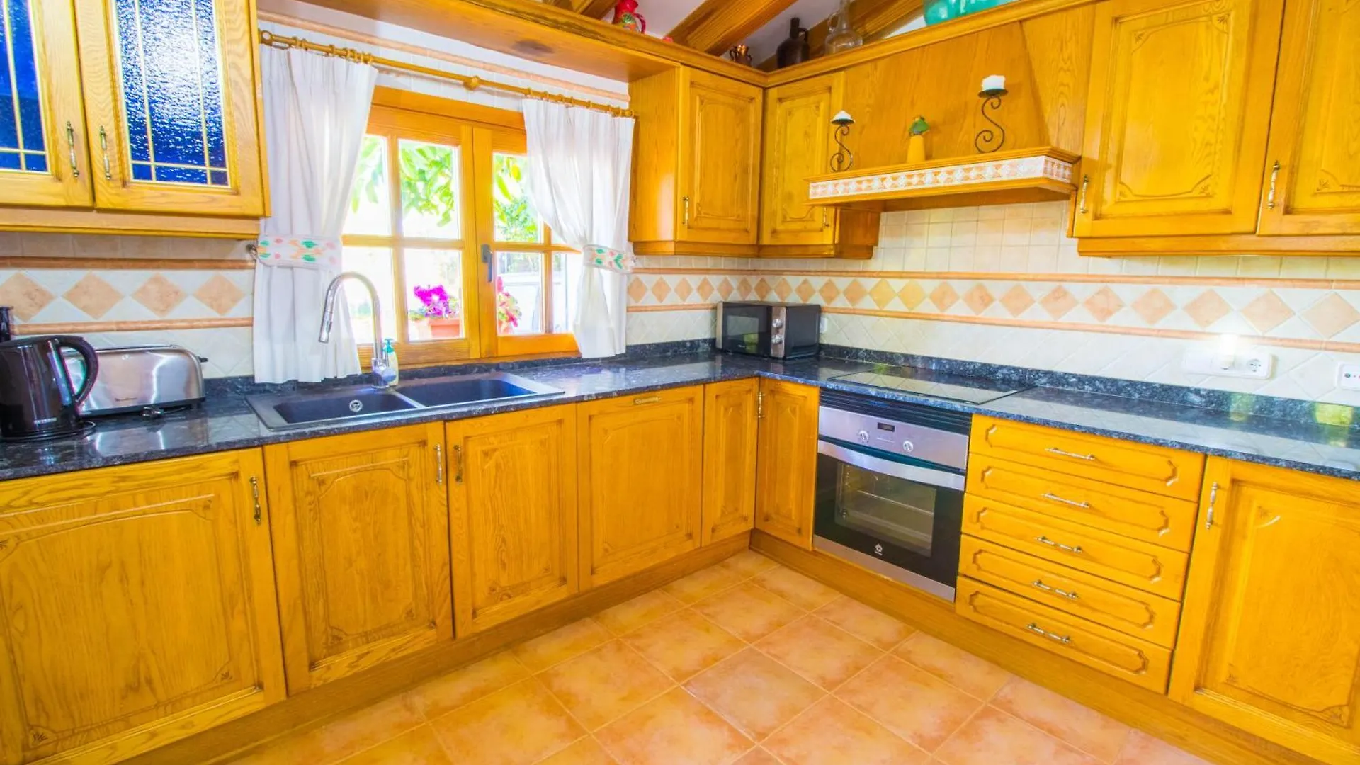 Tatil Evi Sunny Villa With Private Pool, Ac And Wifi Port de Pollença İspanya