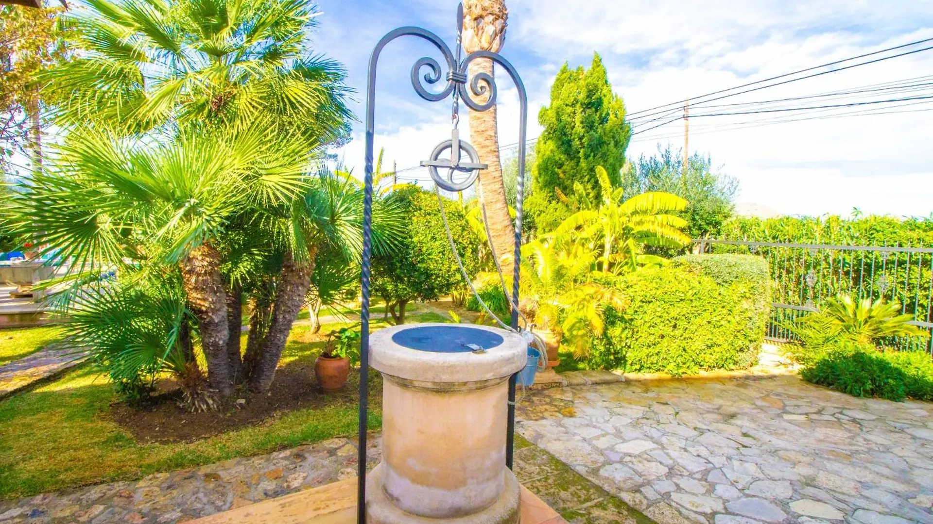 Tatil Evi Sunny Villa With Private Pool, Ac And Wifi Port de Pollença